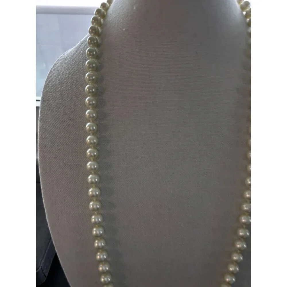 Elegant Faux Pearl Necklace With Lobster Clasp Closure 60-Inch Strand Classic Wh - Picture 2 of 7